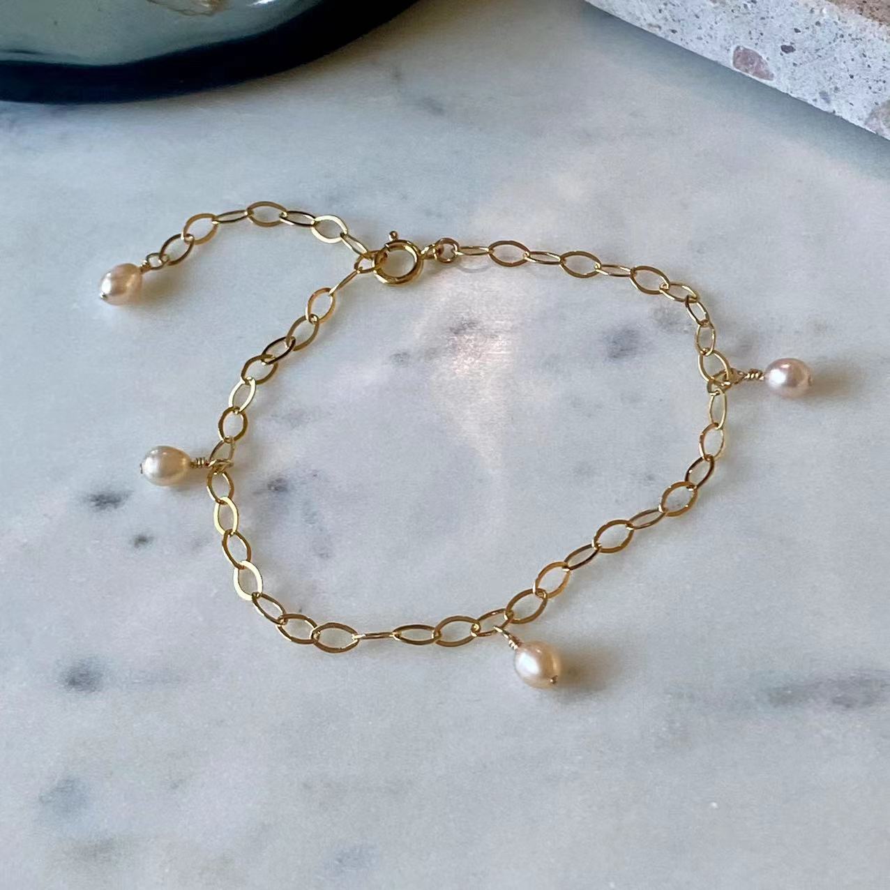 Romance - Freshwater Pink Pearl Station 14K Gold Filled Oval Link Bracelet